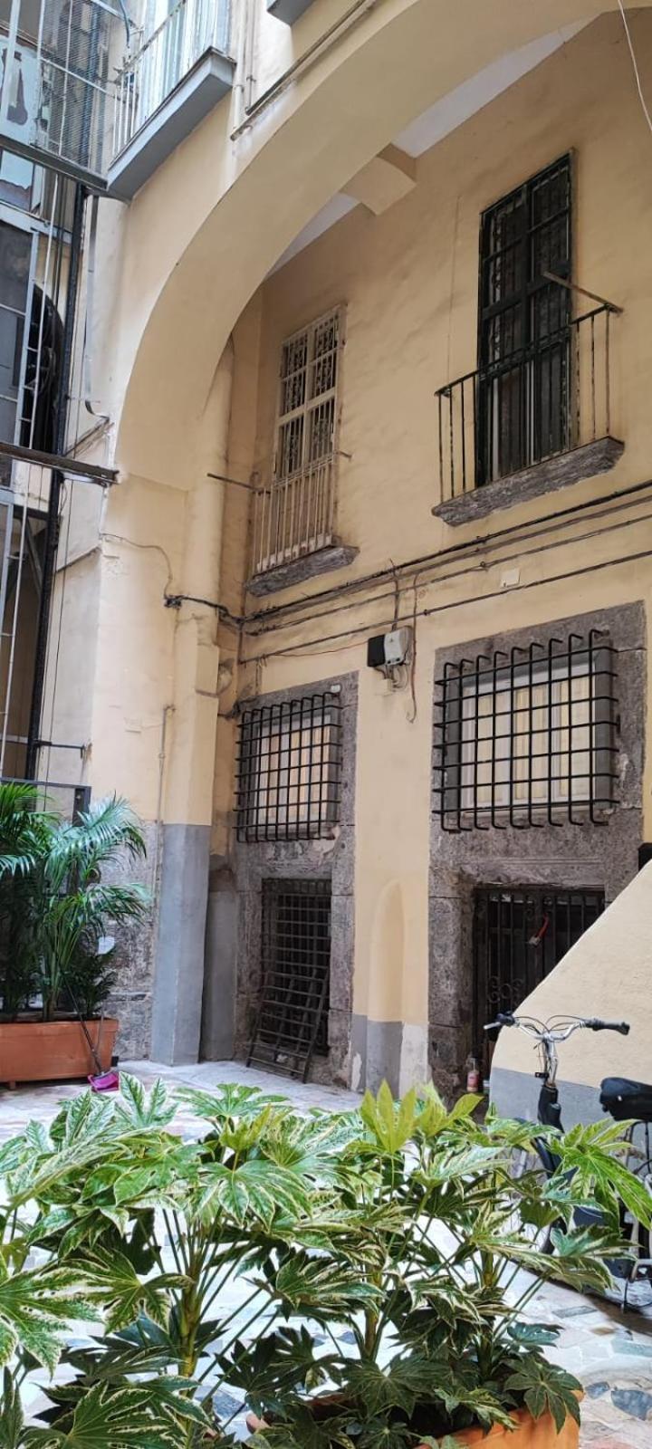 נאפולי La Chicca Appartamento Intero Nei Quartieri Spagnoli מראה חיצוני תמונה