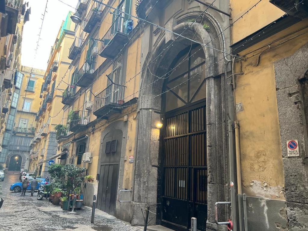 נאפולי La Chicca Appartamento Intero Nei Quartieri Spagnoli מראה חיצוני תמונה